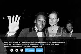 Xuxa was at beginning of her career as the queen of the bajitos, and pelé had long made his name as maybe the just like kylie jenner and tyga, xuxa and pelé were criticized for their age difference. Xuxa Y Pele En El Festival De Cannes Cannes Festival Festival De Cannes