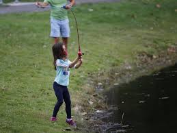 Gavin Goss, Sophia Admire, big winners in Clarendon Hills Park District  Fishing Derby