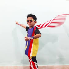 Hitam dan putih sudah jadi perkara yang sudah terlalu biasa. Tema Super Hero Untuk Baju Beragam Hari Malaysia Cerita Huda By Huda Halid
