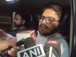 Papa has been poisoned said younger son Umar Ansari after seeing his father  dead body