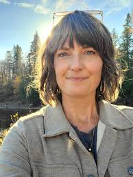 Jessica Sanborn's Instagram, Twitter & Facebook