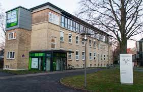 Finden sie schnell einen facharzt für innere medizin in rellingen oder einen behandler und vereinbaren sie ihren termin mit wenigen klicks kostenlos online. Campusrundgang Kiel Mein Studienort Via Medici