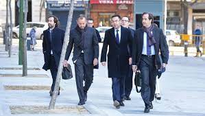 Todas las noticias sobre sandro rosell publicadas en el país. Former Barcelona President Sandro Rosell Released From Prison Pending Trial For Money Laundering 90min