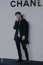 From vibrant colors to the wet look, there isn't much he hasn't conquered yet…and he looks incredible while doing it. Ikon Members Height From Tallest To Shortest Kpopmap