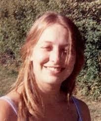 Sandra Ellingsworth's Instagram, Twitter & Facebook