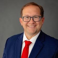 Mike Niland's Instagram, Twitter & Facebook