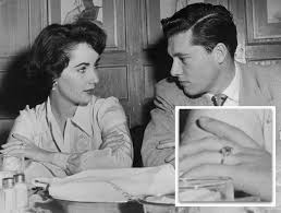 We would like to show you a description here but the site won't allow us. Pin On Celebrity Engagement Rings