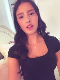 Alexis Campagna's Instagram, Twitter & Facebook