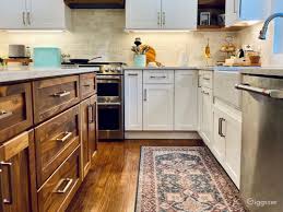 Farmhouse kitchens were also known as smoke kitchens before extractor hoods. Modern Farmhouse Kitchen Dinning Room W Openfloor Rent This Location On Giggster