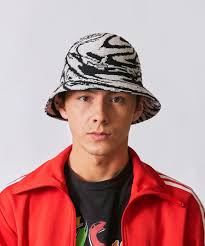 Kangol hair with marble pattern