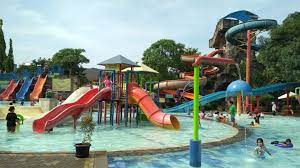 Fun park water boom tangerang harga tiket: Kolam Renang Murah Di Tangerang Terbaru 2021 Kontraktor Kolam Renang