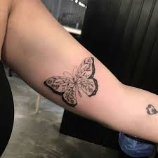 tatuagem feminina de borboleta veja o significado tatuagem tatuagem piercing tatuagem feminina