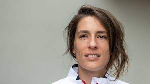 Mit 1,82 zählern pro spiel hat er zudem den höchsten punkteschnitt. Andrea Petkovic Moderiert Kunftig Die Zdf Sportreportage Der Spiegel