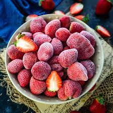 Apart from learning how to freeze strawberries, we encourage readers to explore the other ways you can extend their shelf life such as canning them into sweet did this guide help you learn how to freeze strawberries the right way? How To Freeze Strawberries Step By Step Video Whiskaffair