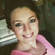 Lana Weeks (lanaweeks90)