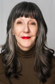 Linda Pollard's Instagram, Twitter & Facebook