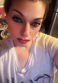 Danielle Gunter's Instagram, Twitter & Facebook