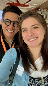 Este año se lleva a cabo el primer encuentro de narradores de audiolibros  en la editorial @penguinaudio y además de aprender, fue una reunión super  amena. Gracias mi querido @alann.viruette por ...