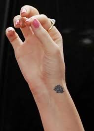 Now her first daughter, with actor orlando bloom, was given the name daisy dove bloom (via the times). Katy Perry S Tattoos Do You Know All Nine Of Them Celebrity Wotnot Katy Perry Tattoos Trendy Tattoos Tattoos