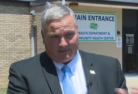 It looks like a good bet that Duhmore Ashylie is Matt Westerhold and Tracy  Thom runs the other troll site that "loved" his post. That said I have a  third perspective on