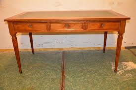 The biedermeier period was an era in central europe between 1815 and 1848 during which the middle class grew in number and the arts appealed to common sensibilities. Edel Schreibtisch Biedermeier Stil Kaufen Auf Ricardo