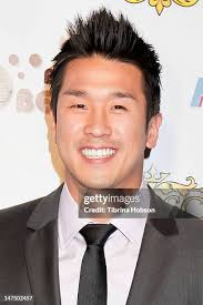 18 Jowe Lee Photos & High Res Pictures