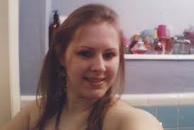 Ellen Ennis's Instagram, Twitter & Facebook