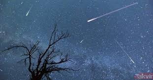Hasan ali dal ise olayın perseid meteor yağmurundan bir parça olduğunu belirterek 24 temmuz'da başlayan perseid meteor yağmuru 24 ağustos'a kadar devam edecek.önümüzdeki günlerde bu sayı artacak dedi. Bhbvsnp16gpaum