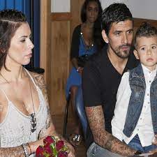 Born 19 january 1981) is an argentine former professional footballer. Lucho Gonzalez Ex Jogador Do Porto Nega Tentativa De Homicidio Da Mulher A Frente Dos Filhos