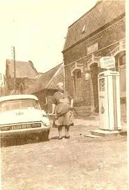Epingle Par Liaropoulos Paulos Sur Ds Voiture Vintage Voitures Retro Vieilles Voitures