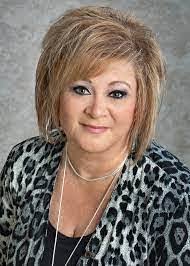 Derek Hysell's Instagram, Twitter & Facebook