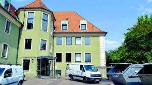 Wir beraten sie zu ihren immobilien, grundstücken, mehrfamilienhäusern, einfamilienhäusern und eigentumswohnungen. Die Achertalschule In Achern Wird Leergeraumt Baden Online Nachrichten Der Ortenau Offenburger Tageblatt