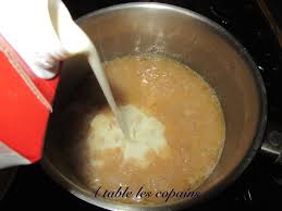 La Sauce Au Bleu Atablelescopains Over Blog Com En 2020 Recettes De Cuisine Sauce Roquefort Recette Sauce