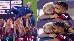 Programa especial com o treinador do flamengo, jorge jesus, e os comentadores residentes otávio machado, paulo futre, jorge amaral e fernando mendes. Is Jorge Jesus Leaving They Lifted Him Up And Gabigol Kissed Him