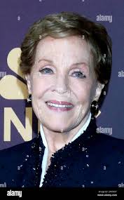 Carol andrews hi-res stock photography and images