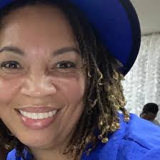 What food trucks serve American cuisine and ice cream for an event in  Hixson