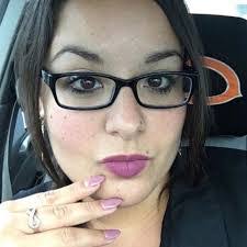 Jillian Maynard's Instagram, Twitter & Facebook