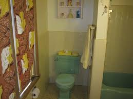 The Vintage Life Yellow And Jade Green Vintage Bathroom Yellow Bathroom Tiles Yellow Bathrooms Yellow Bathroom Decor