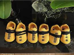 Jan 20, 2021 · singer pharrell williams shares four kids with his wife, helen lasichanh: Pharrell Williams Shares Photo Of His Triplets New Shoes Daily Mail Online