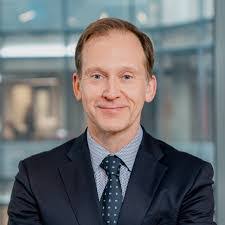 Cedric Grant's Instagram, Twitter & Facebook