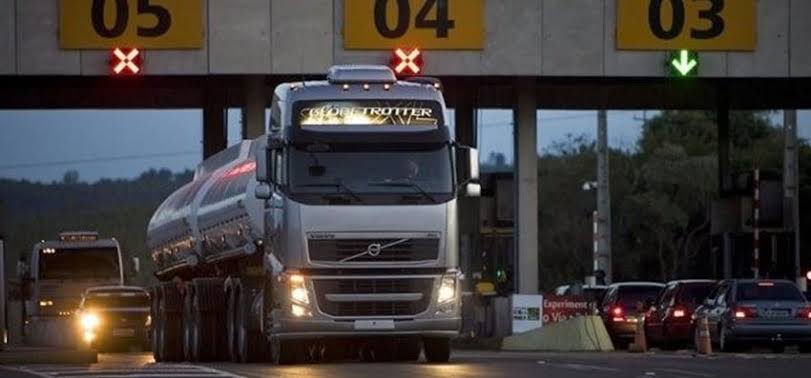 Resultado de imagem para Governo e caminhoneiros voltam a discutir tabela de frete"