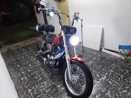 Alajueliteño disfruta sus días sobre la moto que siempre soñó