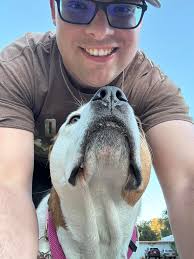 Lexi enjoyed her afternoon walk 💕