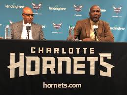 Michael Jordan Vende Parte Das Acoes Do Charlotte Hornets The Playoffs