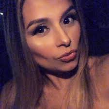 Roxanne Savala (@rockysav83)