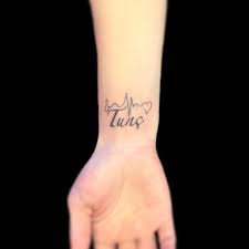Randevu Icin Dm 0533 840 5375 Whatsapp Lettering Lettertattoo Name Tattoo Heart Heartbeat Heartbeattattoo Kadikoy Dovme Istanbul In 2020 Getan
