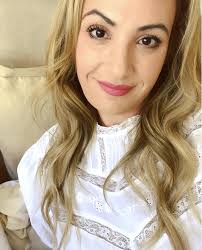 Waitress claims Ellen DeGeneres tried to get her suspended for having  chipped nail polish while serving 'cruel' host