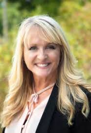 COMMUNITY FOUNDATION OF BOONE COUNTY ANNUAL REPORT 2021 MAKE A DIFFERENCE.  MAKE IT HERE.