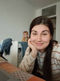 Mums supporting each other with healthy habits