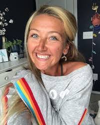 Lorraine Albrecht's Instagram, Twitter & Facebook